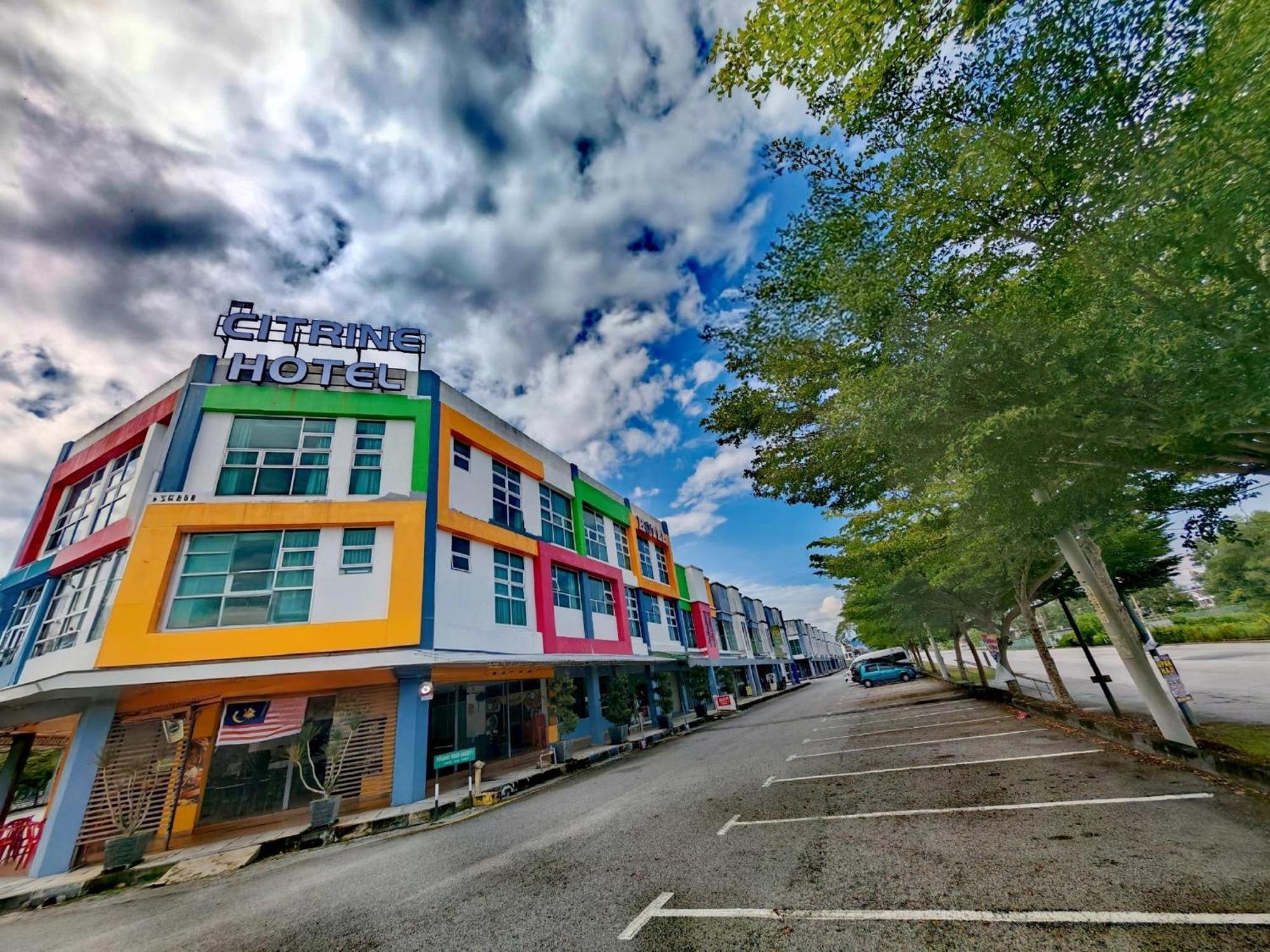 D艺术画廊酒店 斯里伊斯兰德 外观 照片